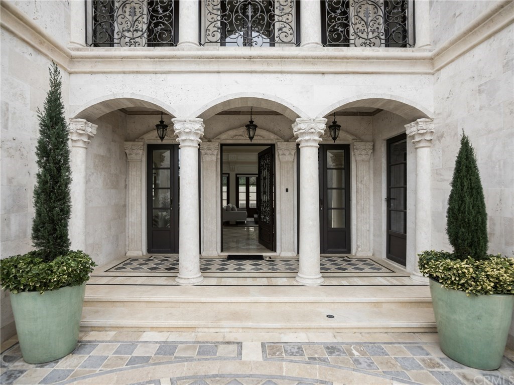 KD-Line-Clad-Wood-Entry-1