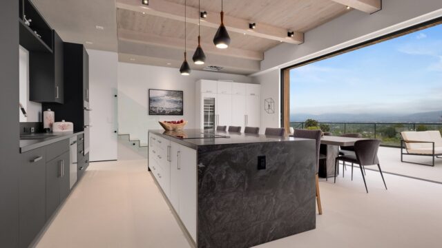 dixie-canyon-ave-sherman-oaks-1